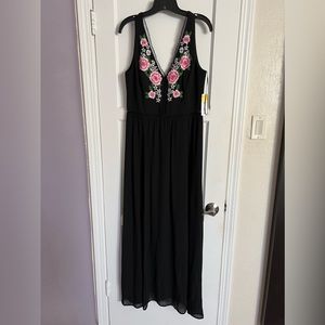 Premier Amour Black Dress
